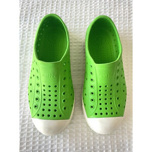 Native Jefferson Shoes Size C13 Child Slip On Boys Girls Green